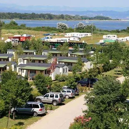 Mobilehomes In 21492 * Grado